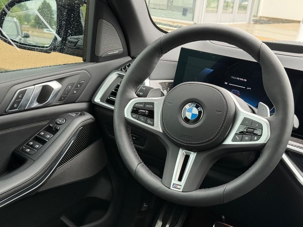2025 BMW X5 M60i