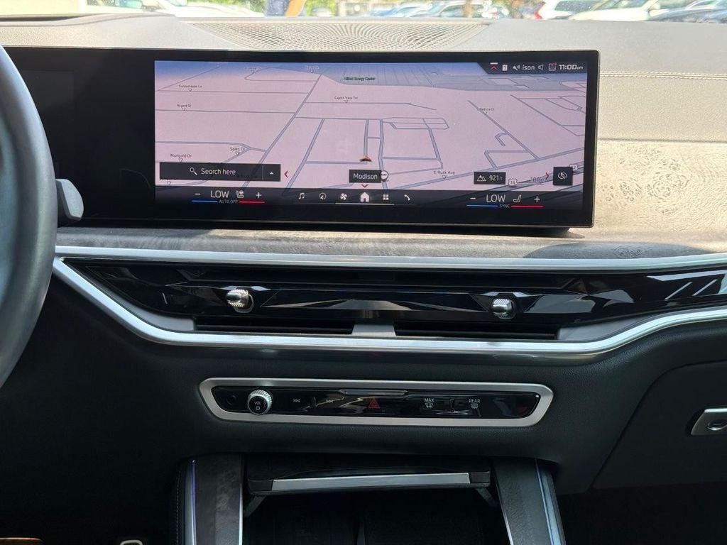 2024 BMW X5 M60i
