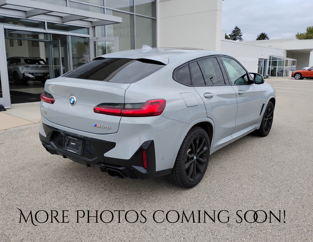 2022 BMW X4 M40i
