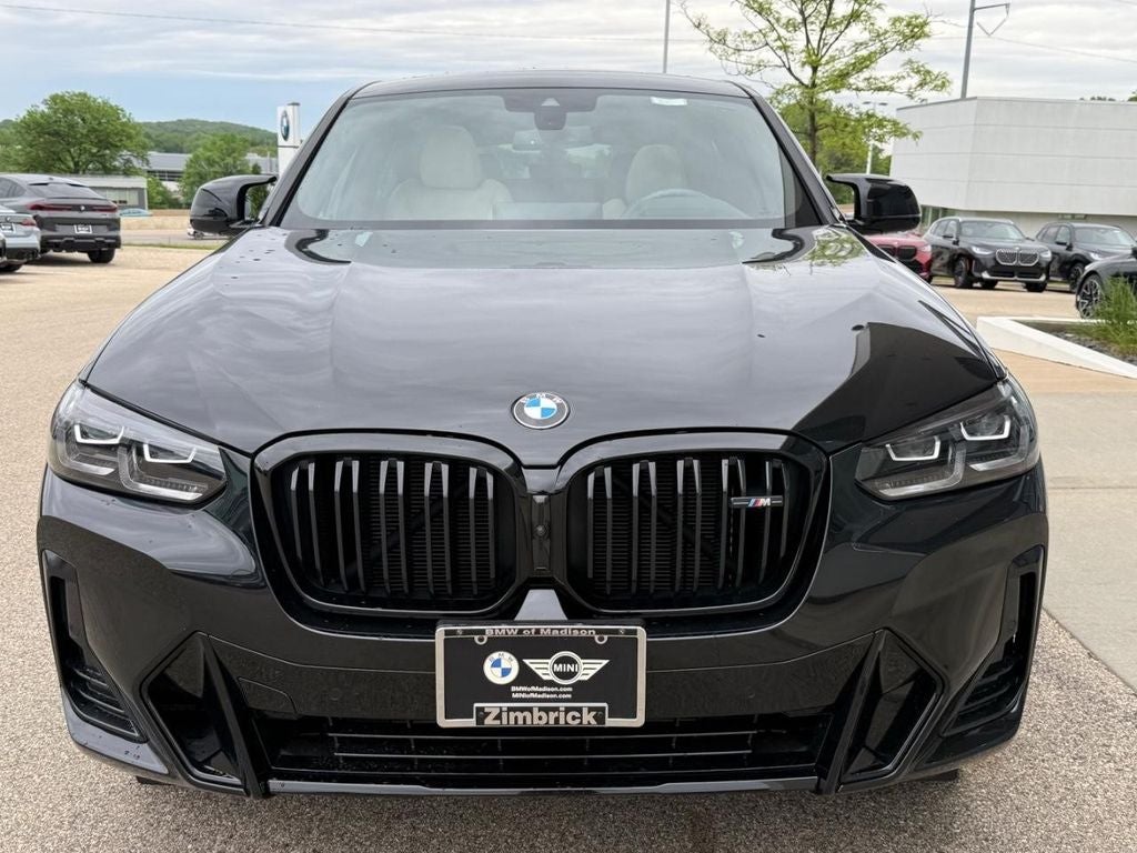 2025 BMW X4 M40i