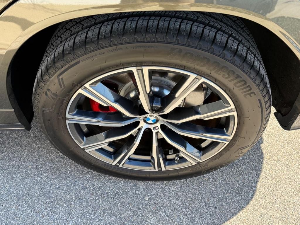 2025 BMW X6 M60i