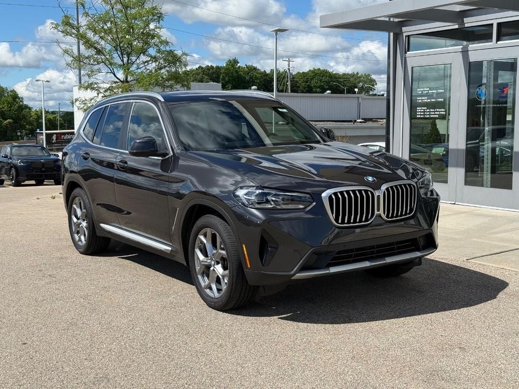 2023 BMW X3 xDrive30i's photo