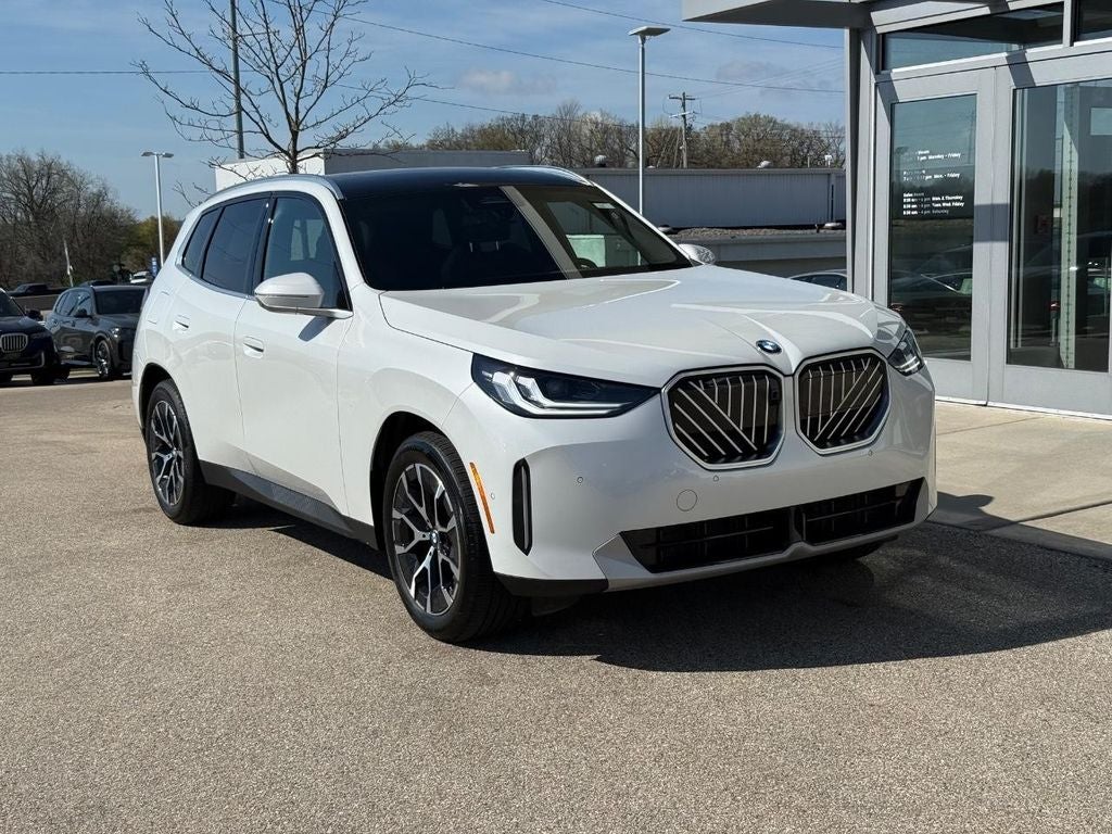 2025 BMW X3 30 XDRIVE's photo