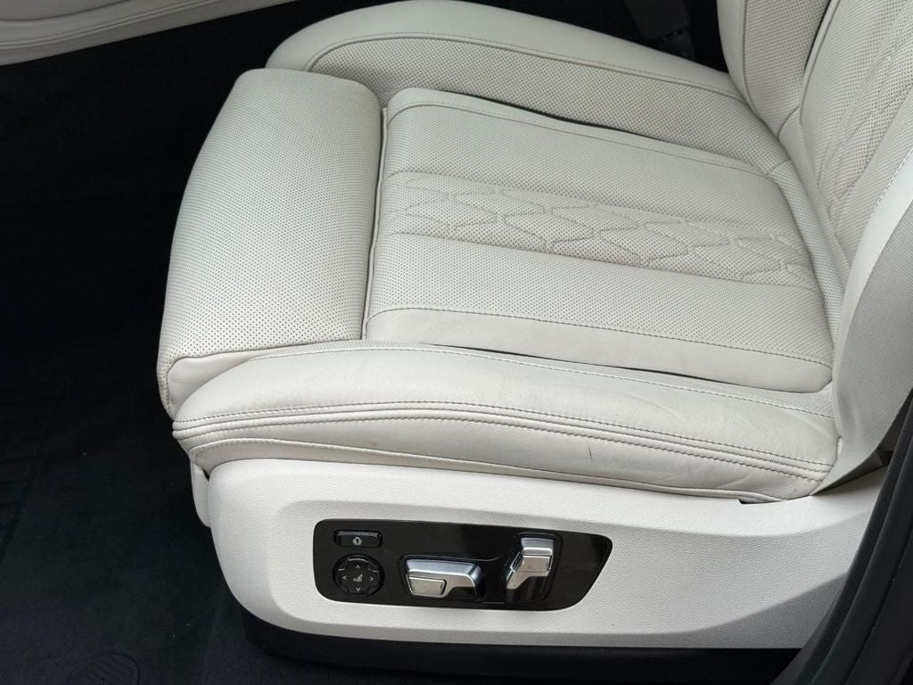 2021 BMW X6 xDrive40i
