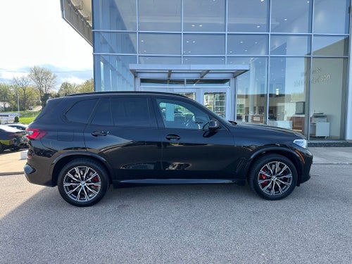 2022 BMW X5 M50i