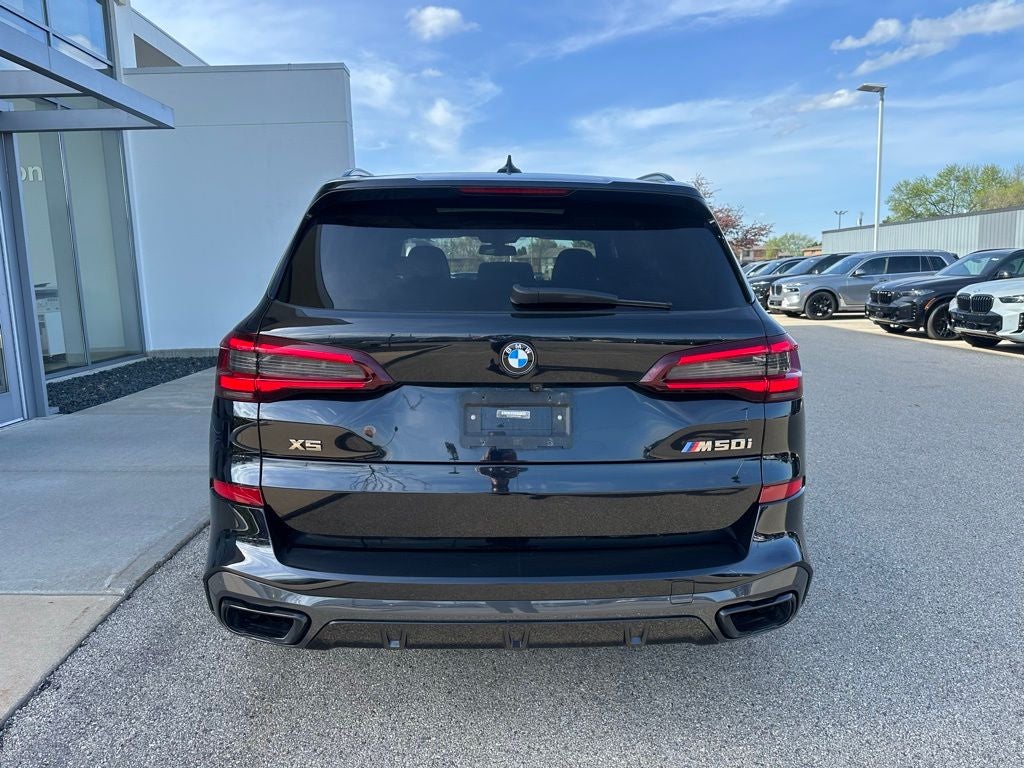 2022 BMW X5 M50i