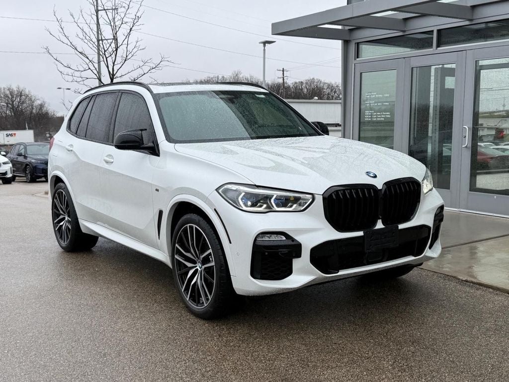 2021 BMW X5 M50i