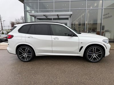 2021 BMW X5 M50i