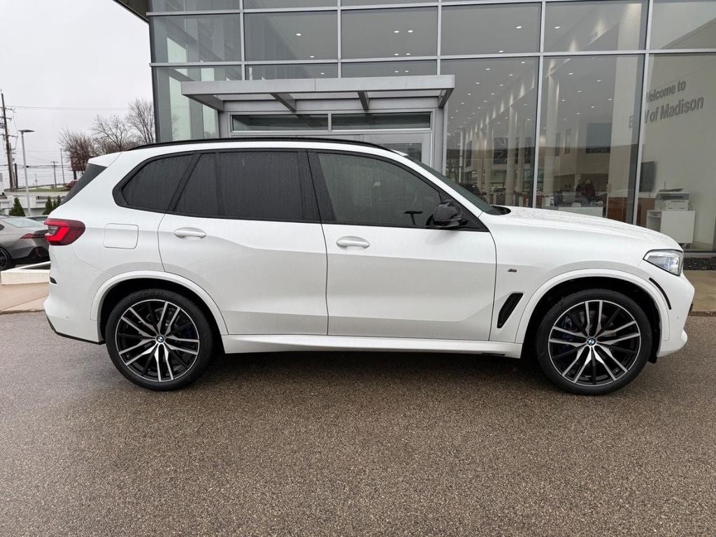 2021 BMW X5 M50i