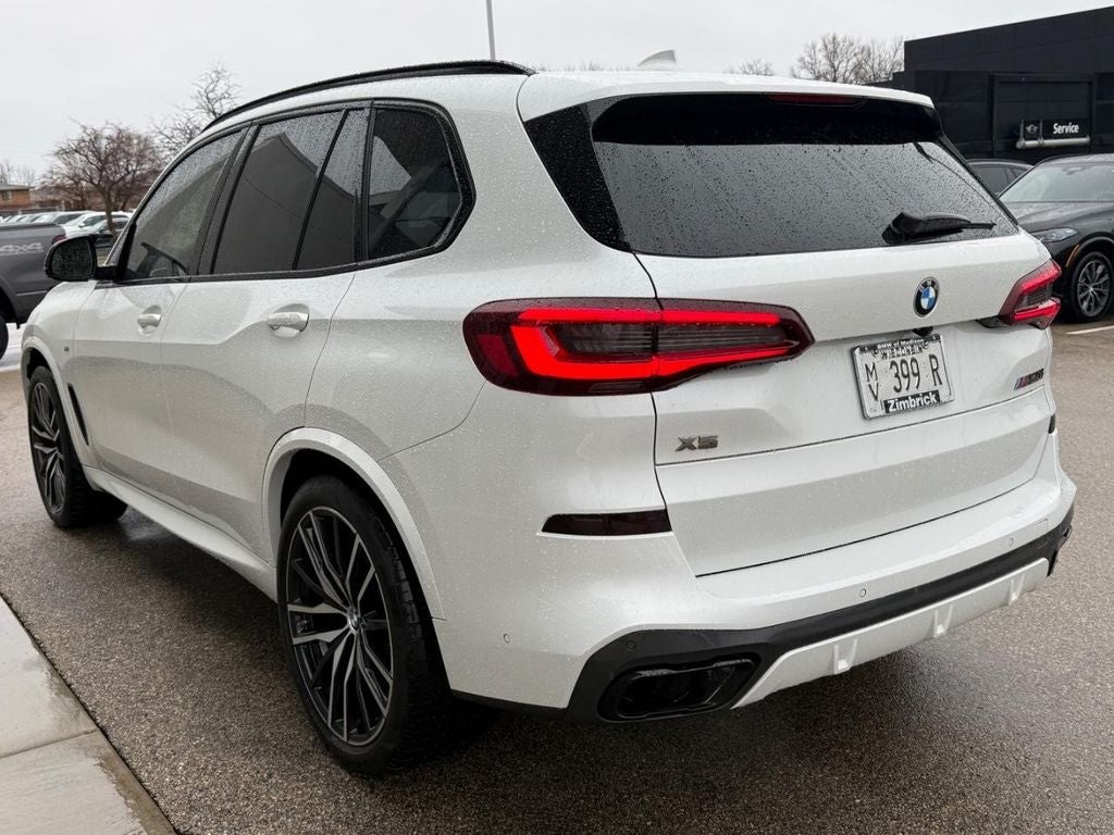 2021 BMW X5 M50i
