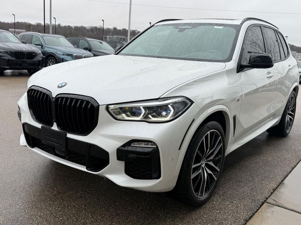 2021 BMW X5 M50i