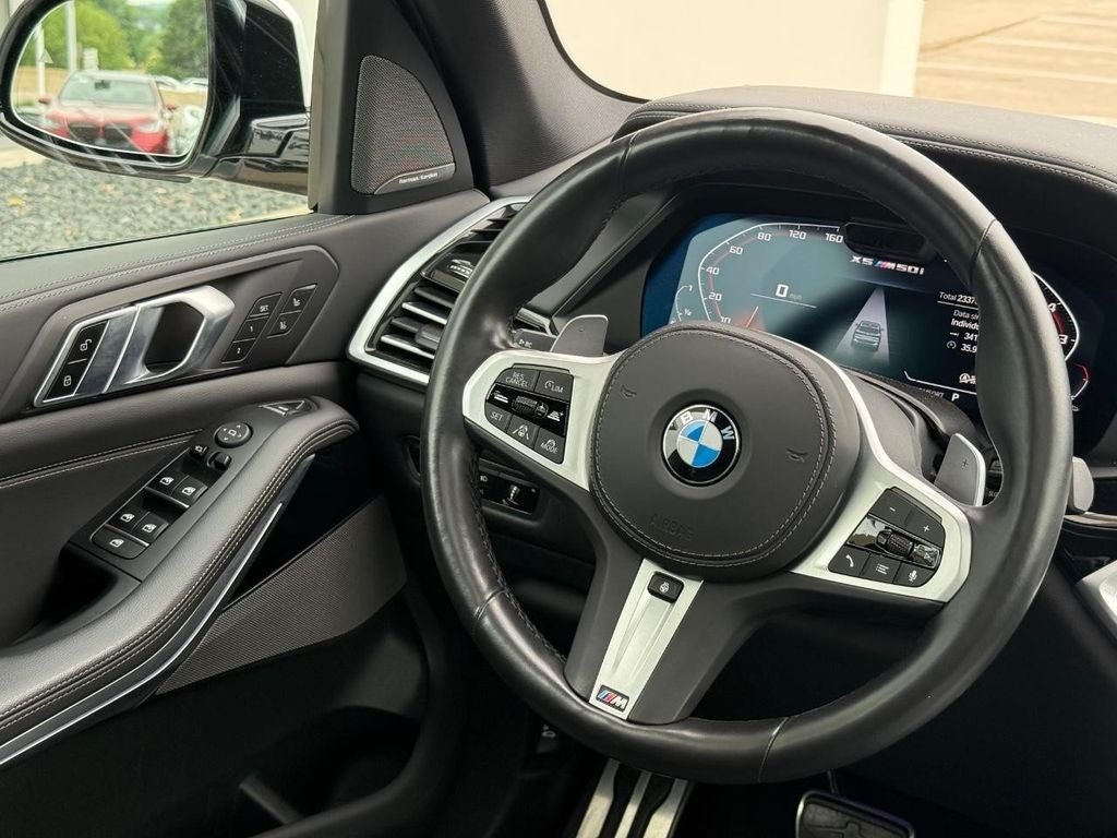 2022 BMW X5 M50i