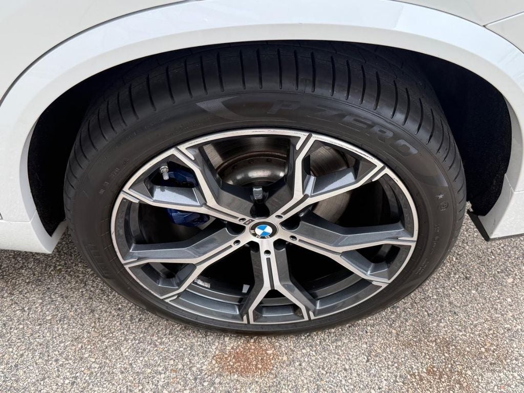 2022 BMW X5 M50i