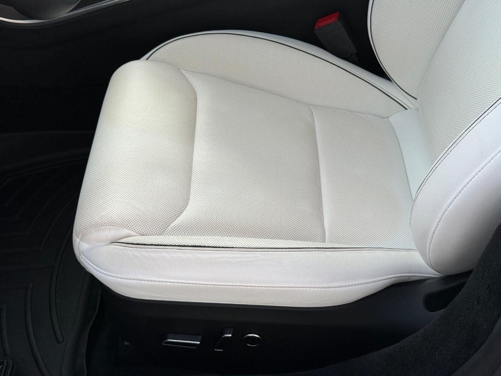 2022 Tesla Model S Plaid