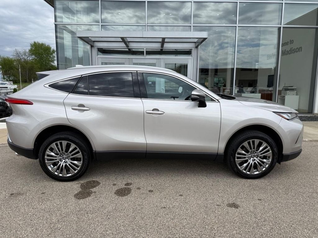 2023 Toyota Venza XLE