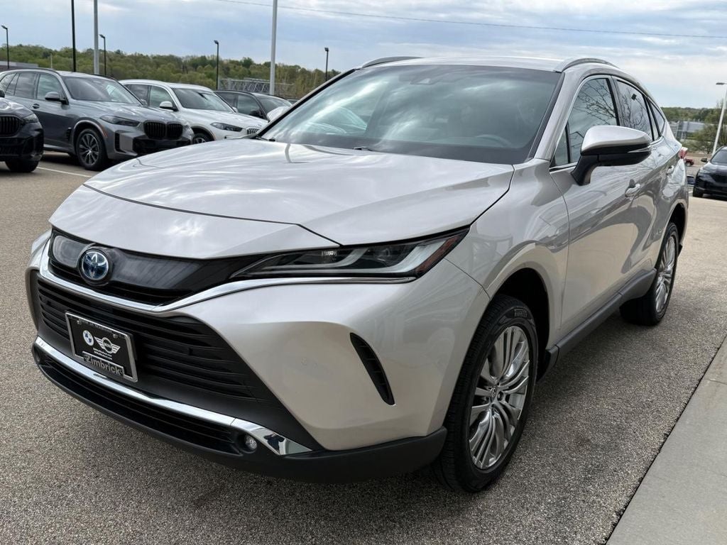 2023 Toyota Venza XLE