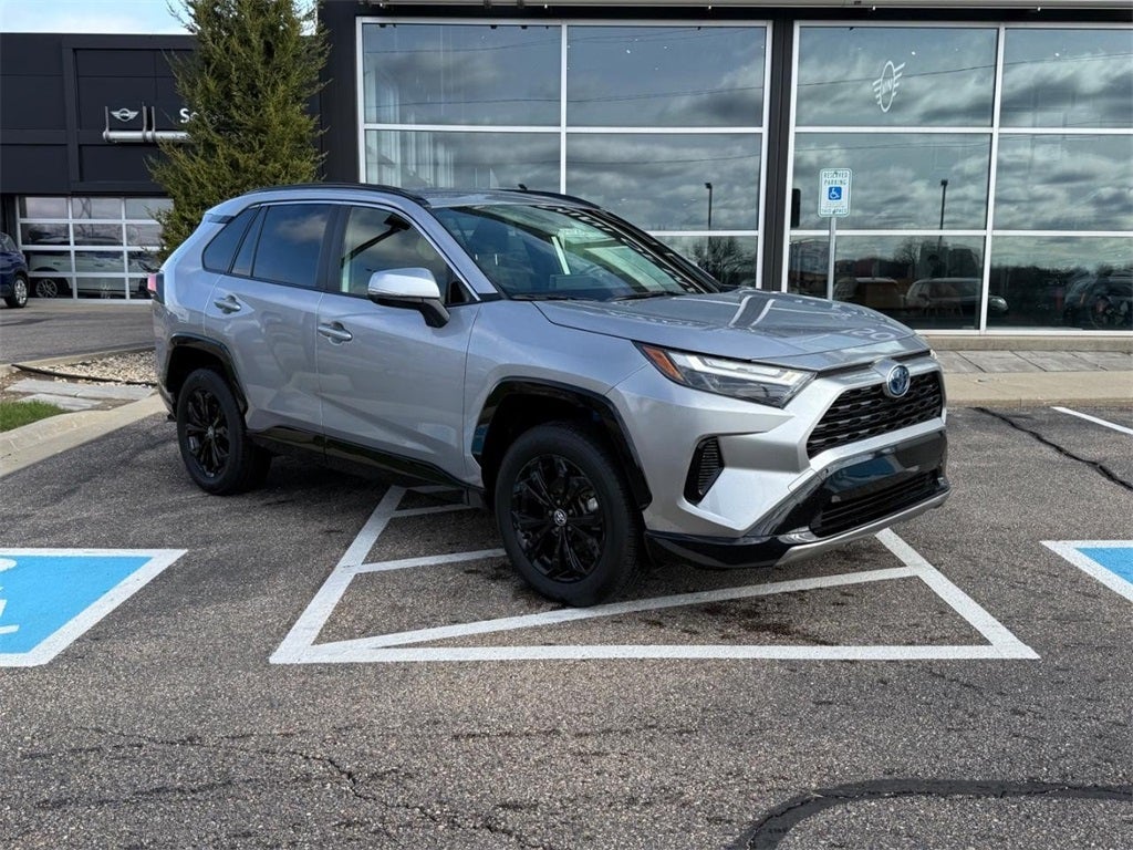 2023 Toyota RAV4 Hybrid SE