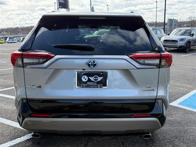 2023 Toyota RAV4 Hybrid SE