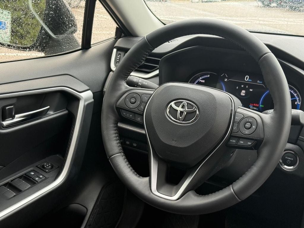 2023 Toyota RAV4 Hybrid XLE