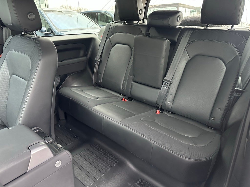 2023 Land Rover Defender 90 X-Dynamic SE