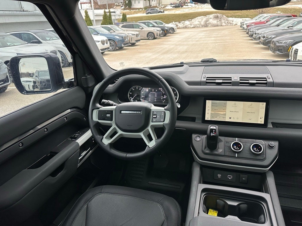 2023 Land Rover Defender 90 X-Dynamic SE
