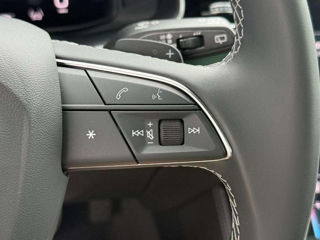 2023 Audi Q8 55 Prestige quattro