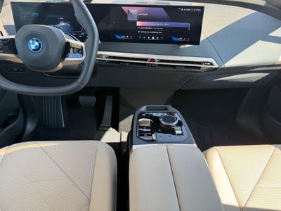 2025 BMW iX xDrive50