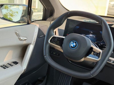 2025 BMW iX xDrive50