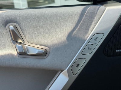 2025 BMW iX xDrive50