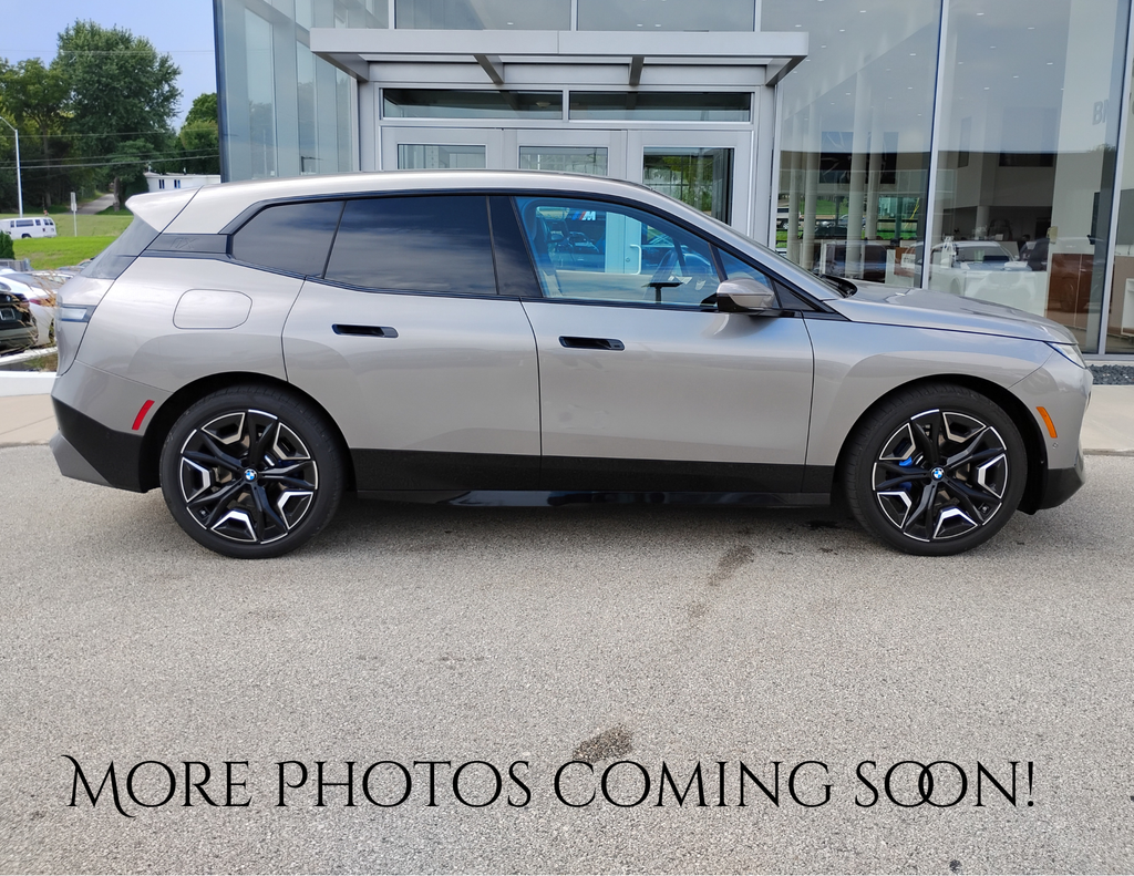 2025 BMW iX xDrive50