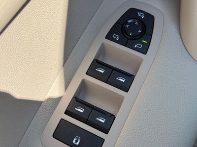 2025 BMW iX xDrive50