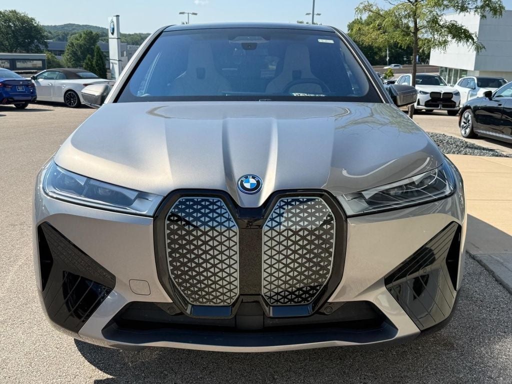 2025 BMW iX xDrive50