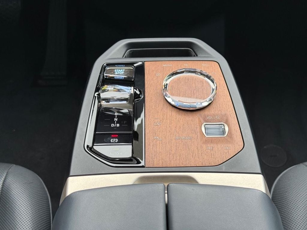 2024 BMW iX xDrive50
