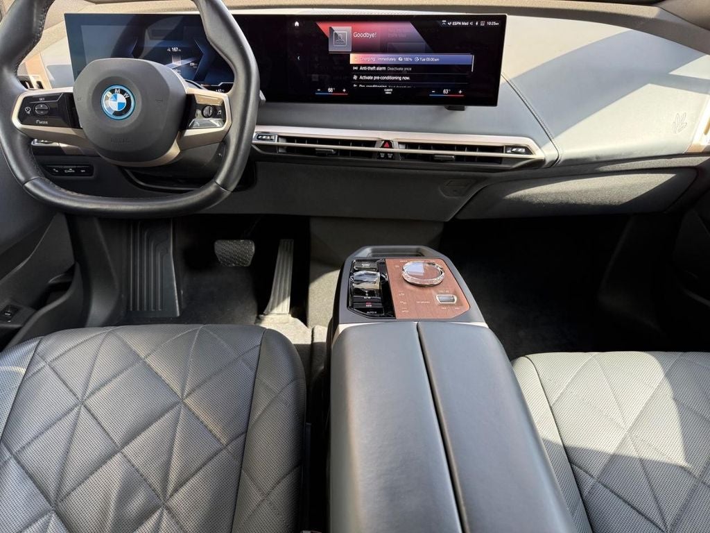 2023 BMW iX M60