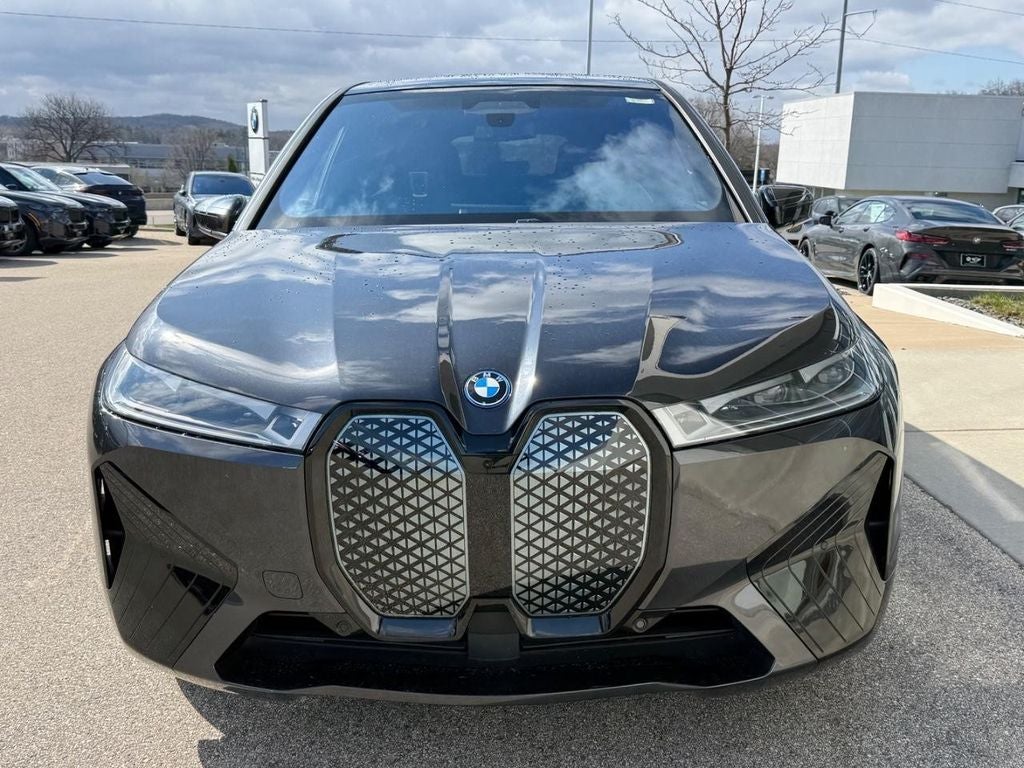 2023 BMW iX M60