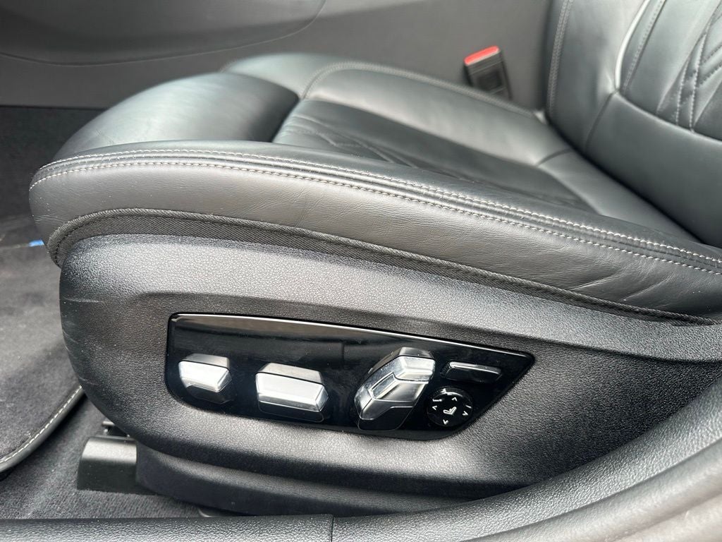 2023 BMW 5 Series M550i xDrive