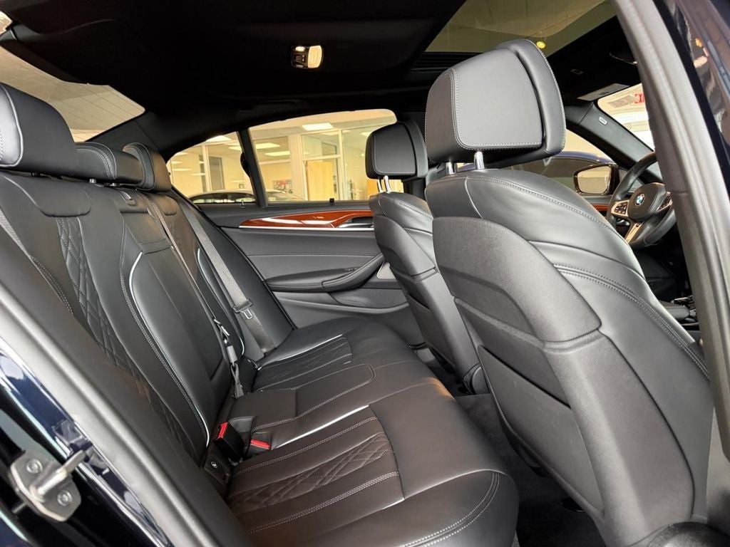 2022 BMW 5 Series M550i xDrive