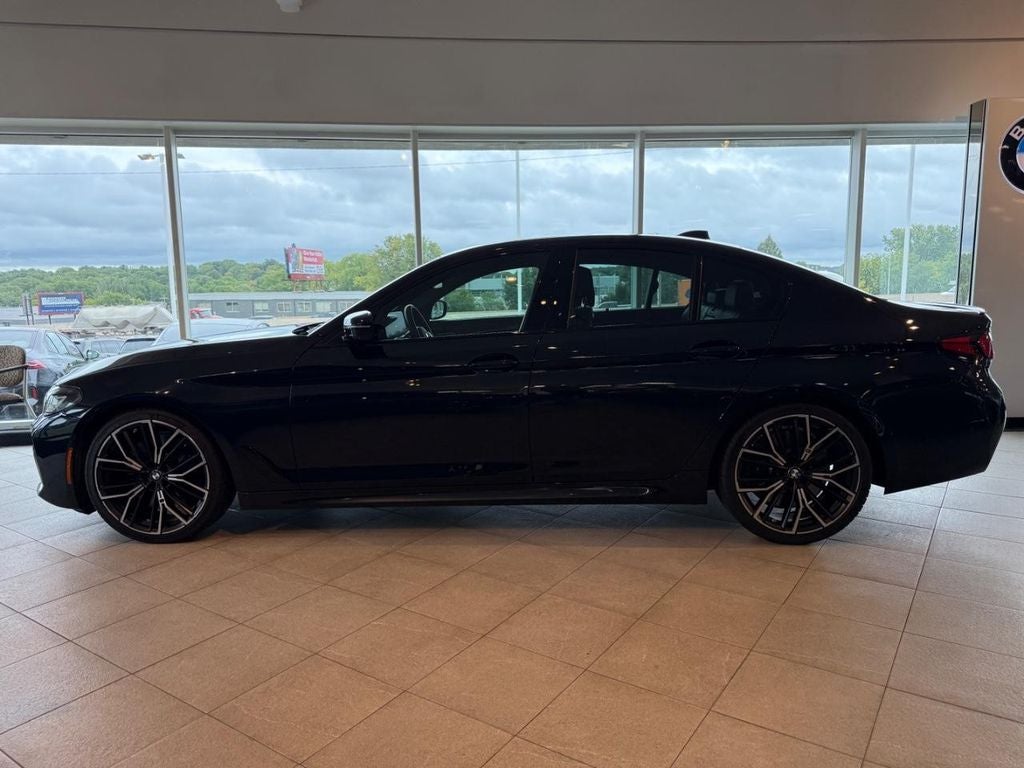 2022 BMW 5 Series M550i xDrive