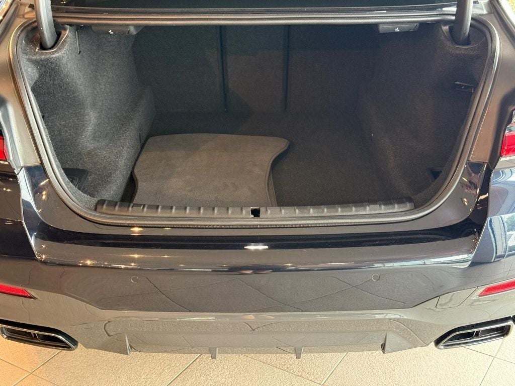 2022 BMW 5 Series M550i xDrive