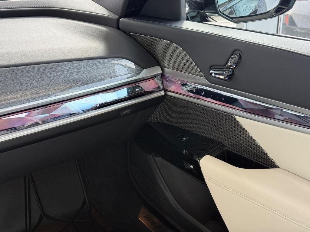 2025 BMW 7 Series 740i xDrive