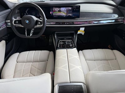 2025 BMW 7 Series 740i xDrive
