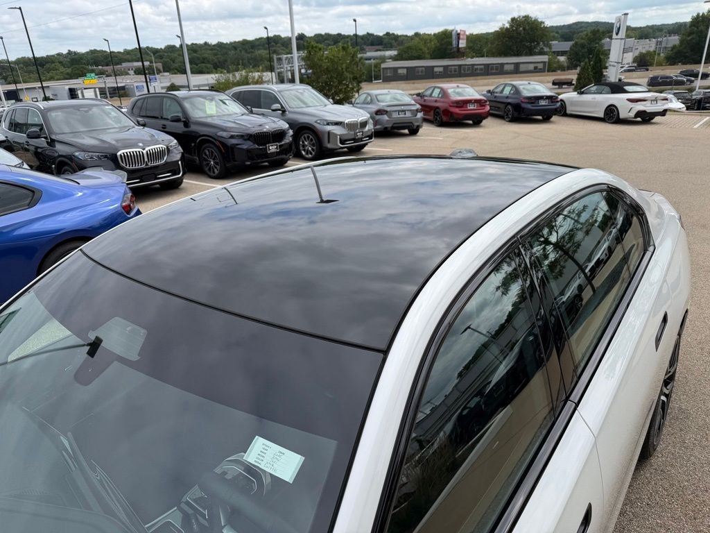 2025 BMW 7 Series 760i xDrive