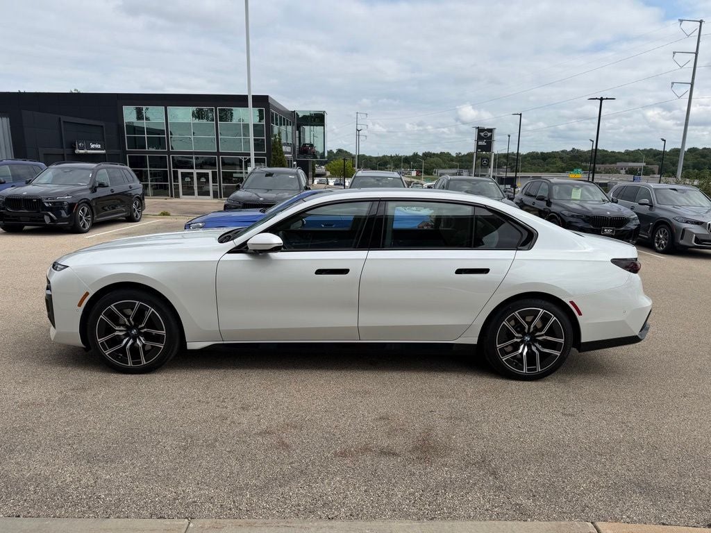 2025 BMW 7 Series 760i xDrive