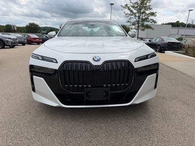 2025 BMW 7 Series 760i xDrive