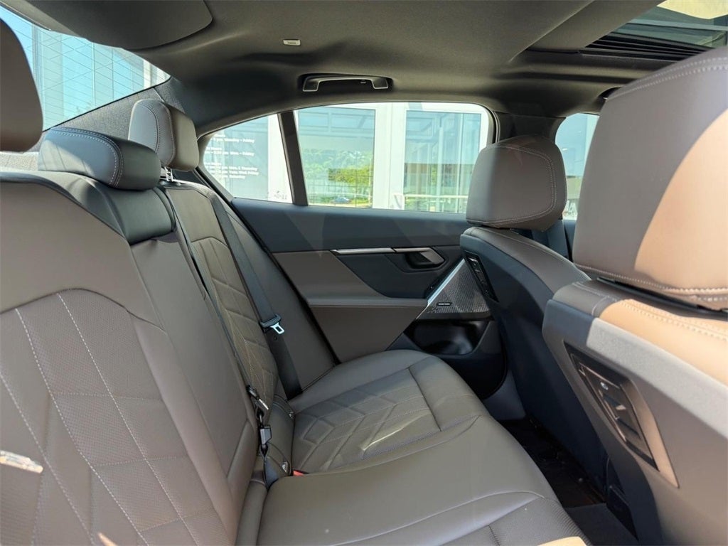 2025 BMW 5 Series 530i xDrive