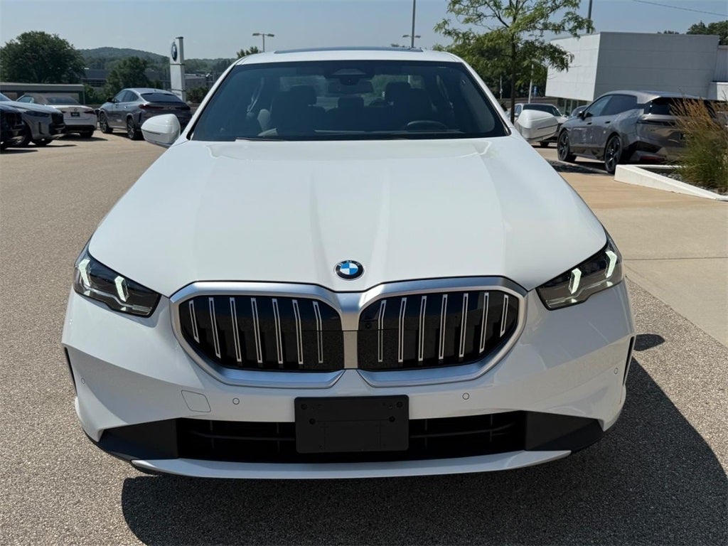 2025 BMW 5 Series 530i xDrive