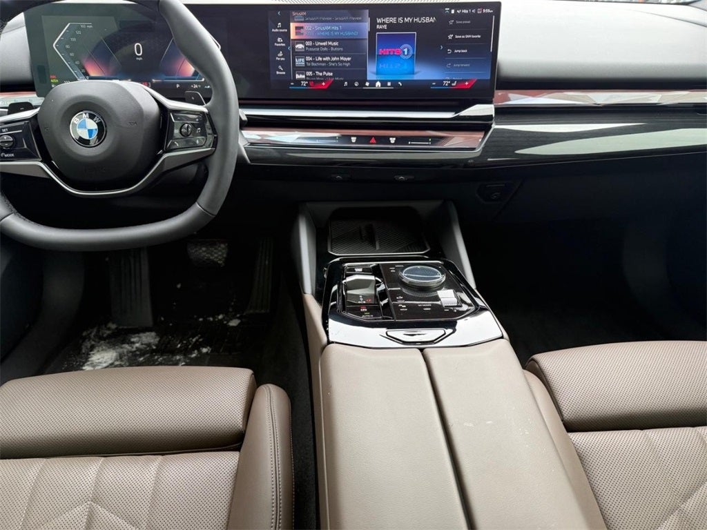 2025 BMW 5 Series 540i xDrive