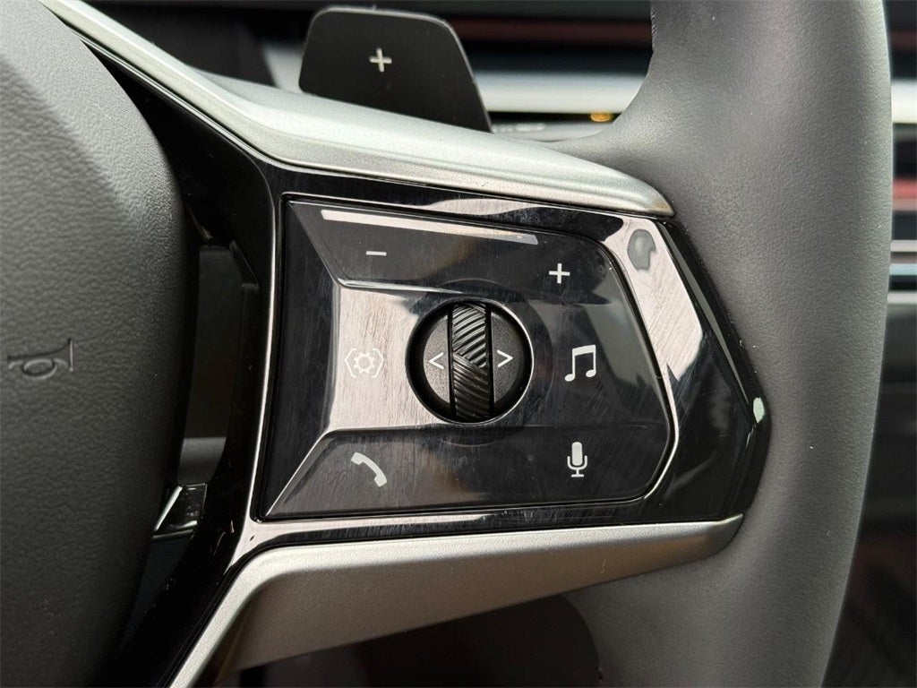 2025 BMW 5 Series 540i xDrive