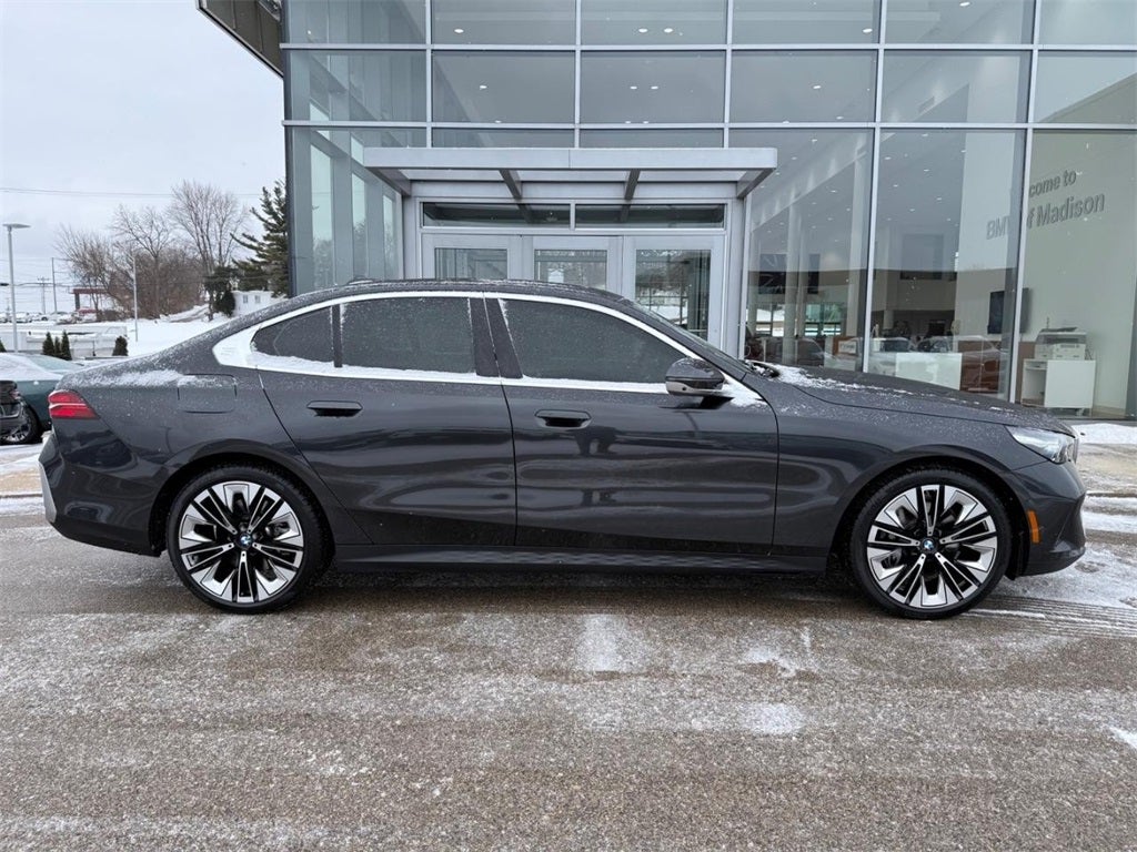 2025 BMW 5 Series 540i xDrive