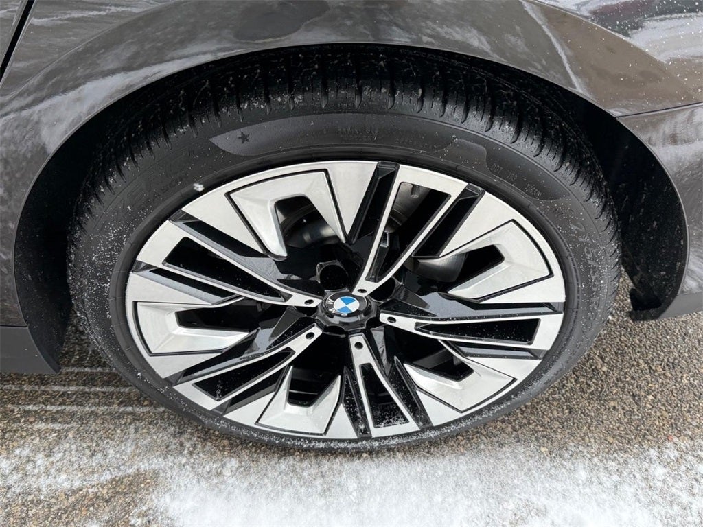 2025 BMW 5 Series 540i xDrive